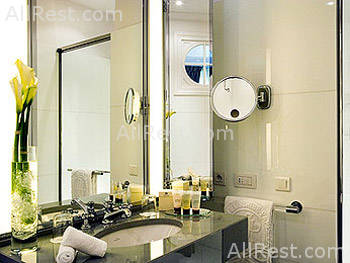Hotel Scribe-Paris 17